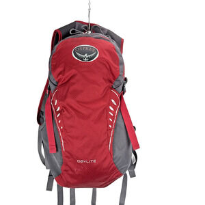 Osprey Daylite Daypack H2O Backpack Hiking Trail Red Gray Lightweight